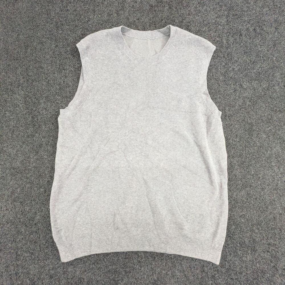 Uniqlo Sweater Vest Size 12 Light Grey Knit Crew Neck Sleeveless Pullover Top